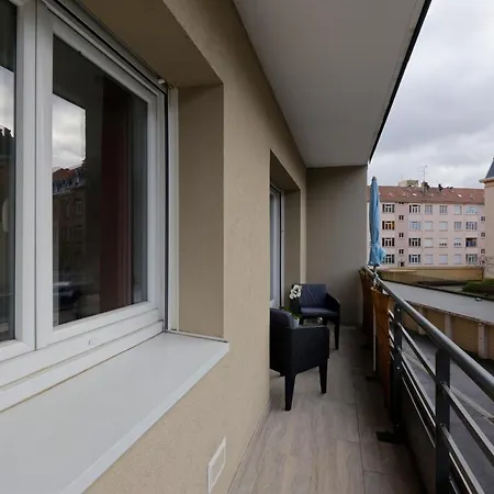 Belchamps Gare Pompidou Apartment *